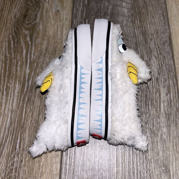 Vans Toddler Youth US Size 4.5 Slip On V Yeti White Blue Fuzzy Sneaker Shoes - Picture 9 of 11